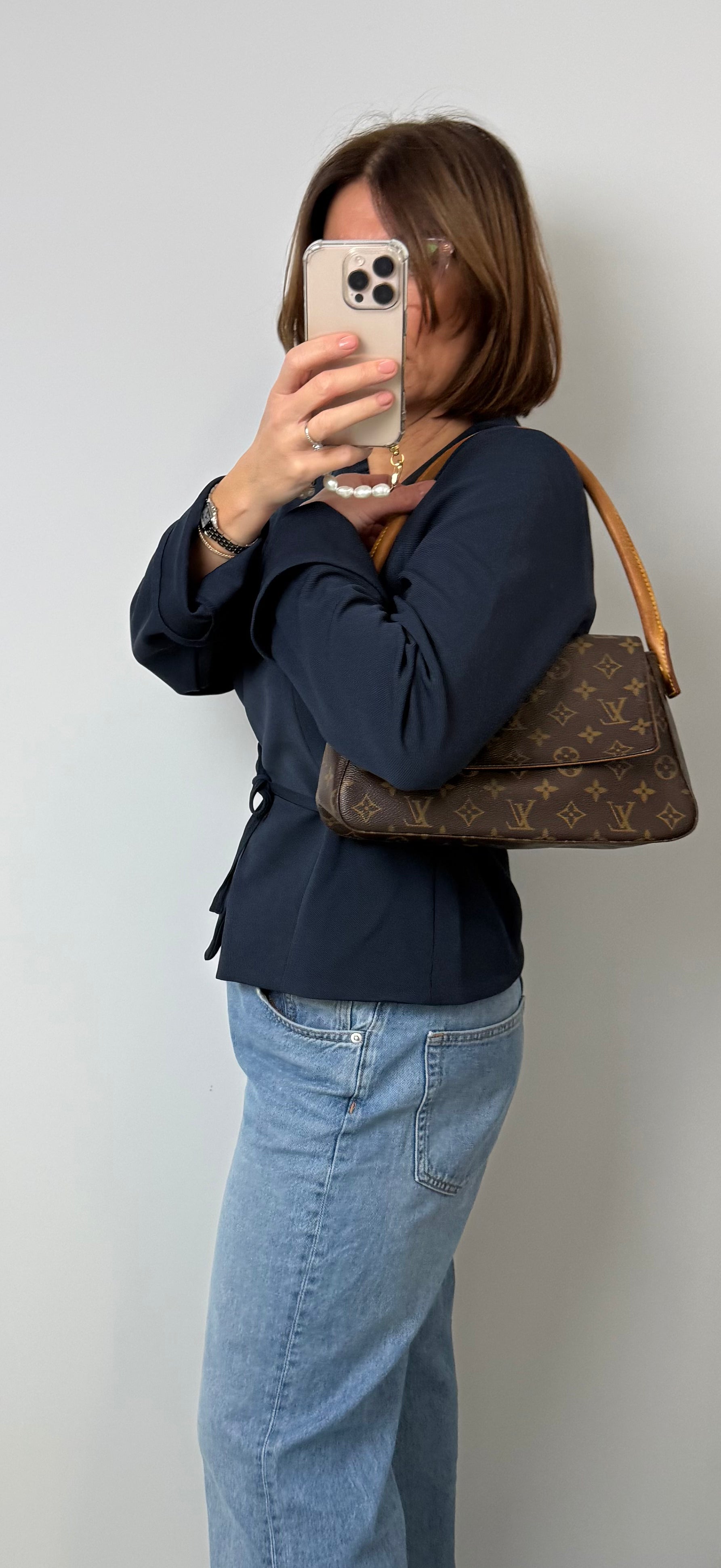 LOUIS VUITTON LOOPING MINI